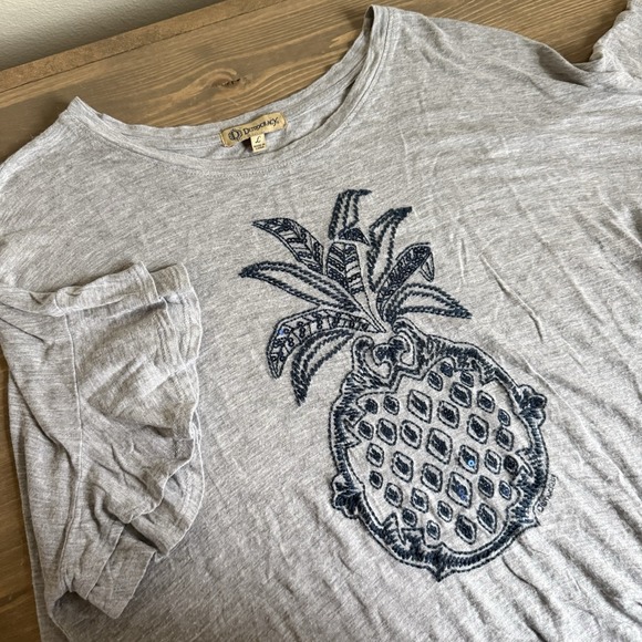 Democracy Tops - Democracy Womens Large Grey Pineapple Sequins Short Ruffle Sleeve Tee T-Shirt